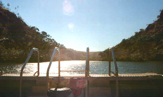 Katherinegorge1.jpg (41043 byte)