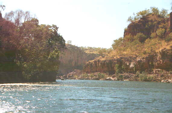Katherinegorge2.jpg (51666 byte)