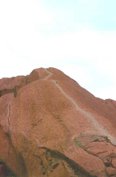 Uluru Particolare.jpg (30895 byte)