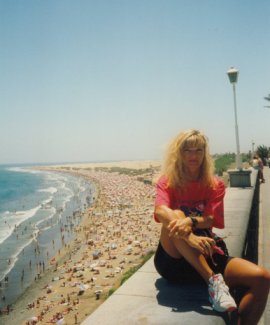 carla_playa.jpg (16485 byte)