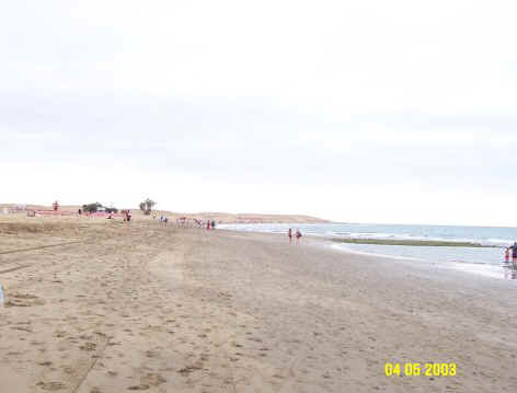 spiaggia.jpg (26229 byte)