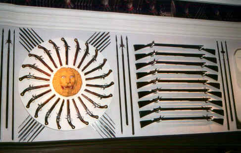 armi.jpg (59228 byte)