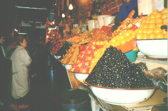 Mercato 7.jpg (48859 byte)