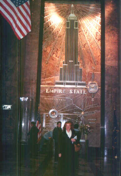 empire.jpg (53067 byte)