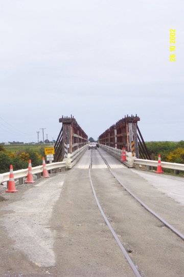 Dcp_0711_.jpg (29973 byte)