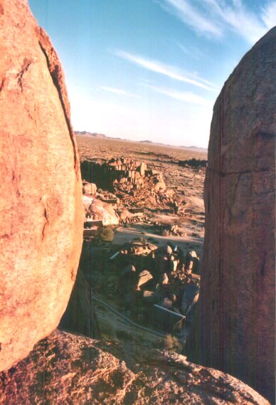 canyonlodge.jpg (53740 byte)