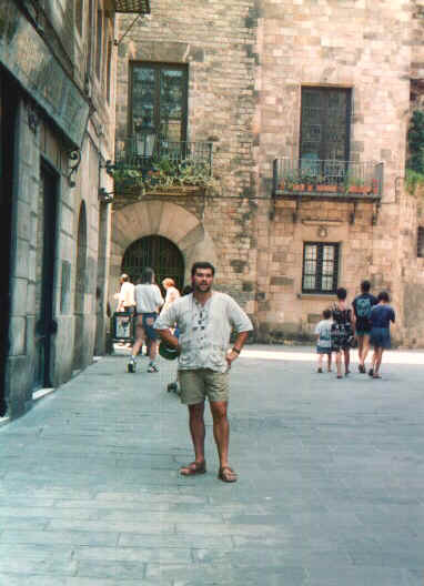 Barrio.jpg (54020 byte)