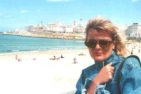 Gijon.jpg (43380 byte)