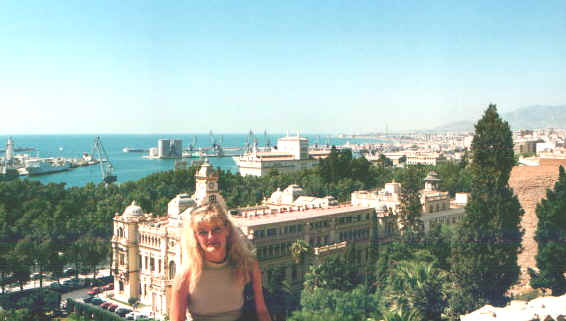Malaga.jpg (49009 byte)