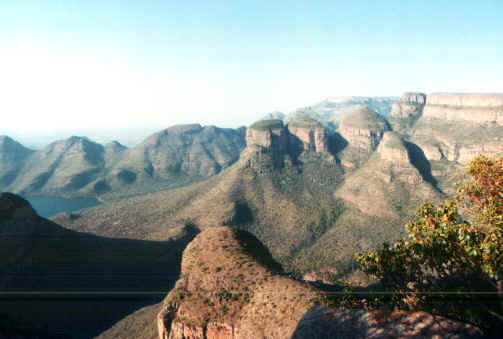 blyde.jpg (49245 byte)