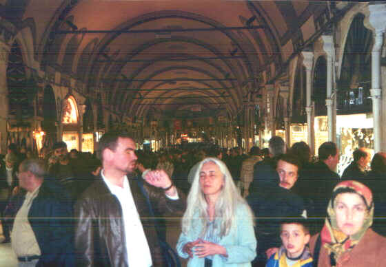 bazaar.jpg (50958 byte)