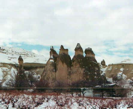 camini4sorelle.jpg (48762 byte)